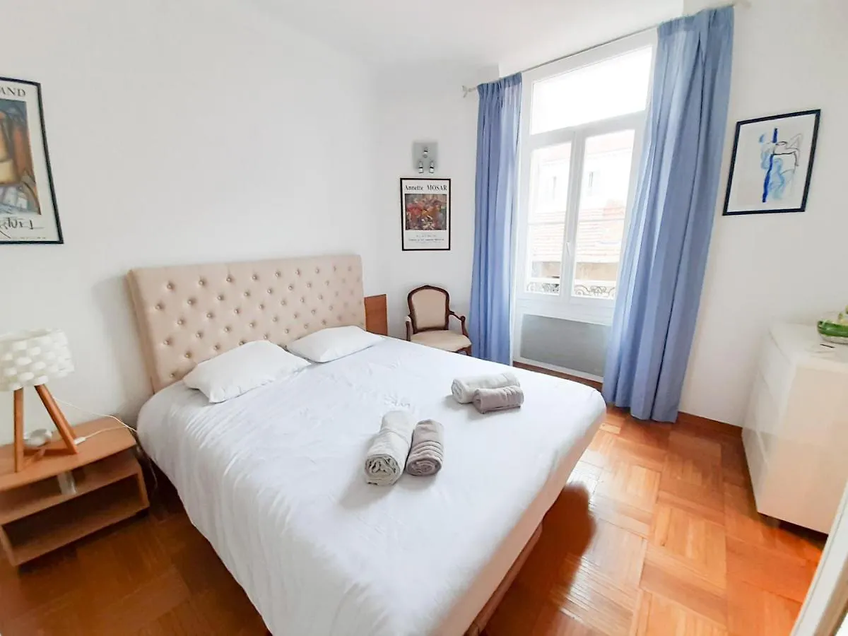 Gloria Apartment Cannes 0*,